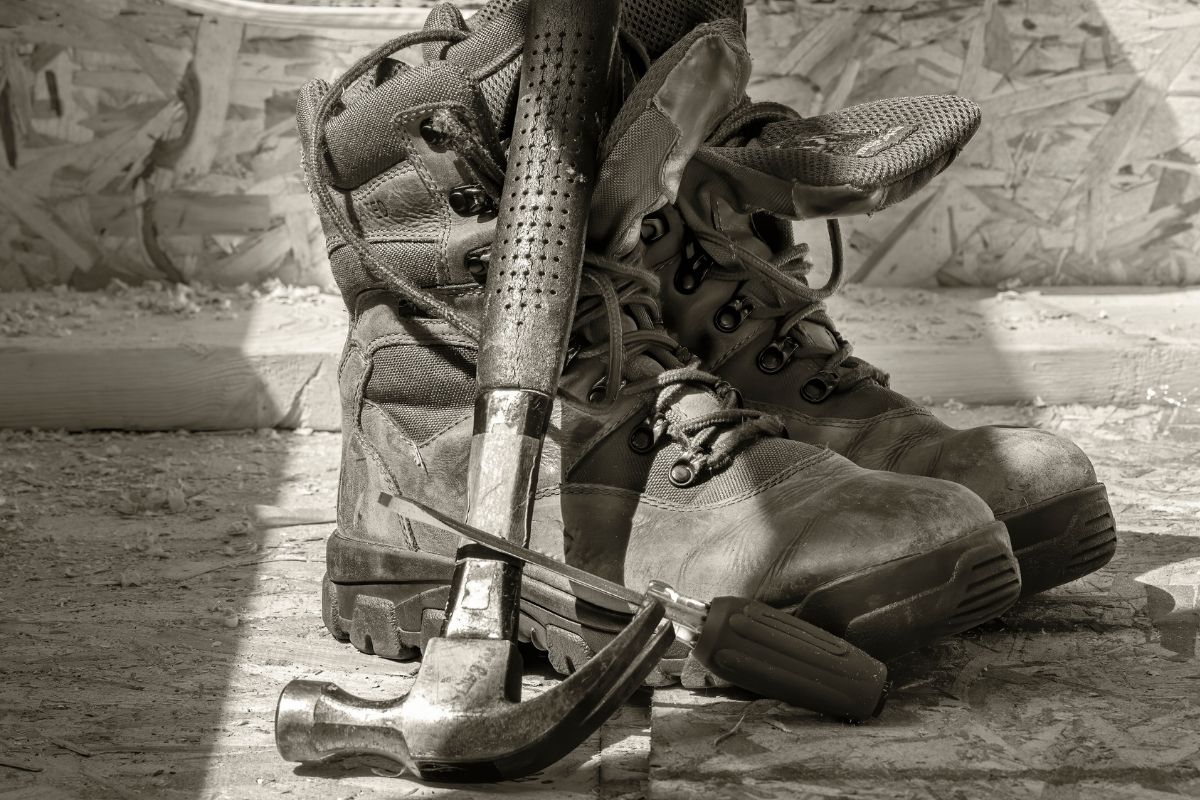 Best Work Boots For Sore Feet in 2021 & Safe]The Flat Feet